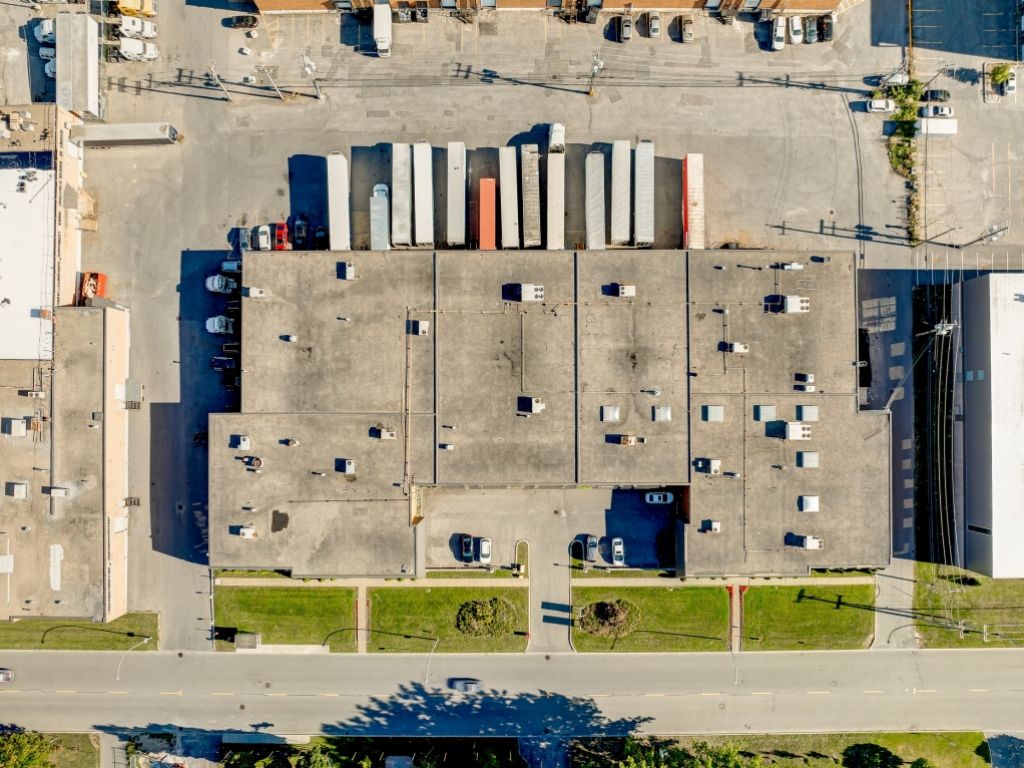 Industrial air-conditioned warehouse for rent-Dorval-Highways 40/13