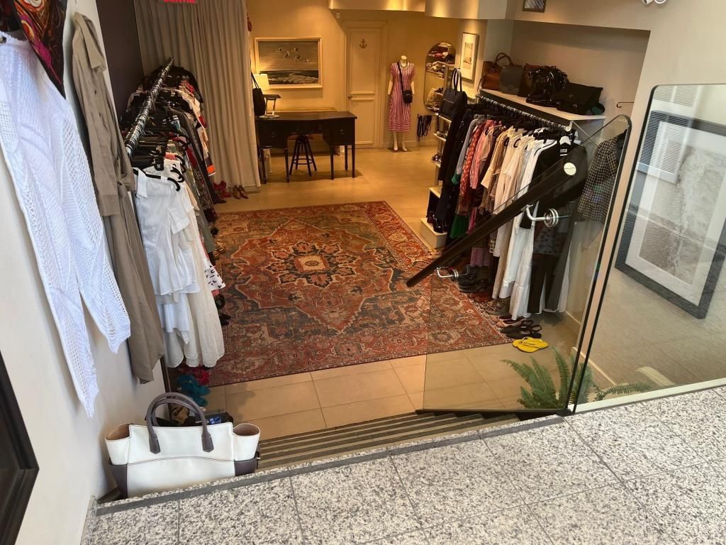 Prime location 600 sqft for rent Outremont