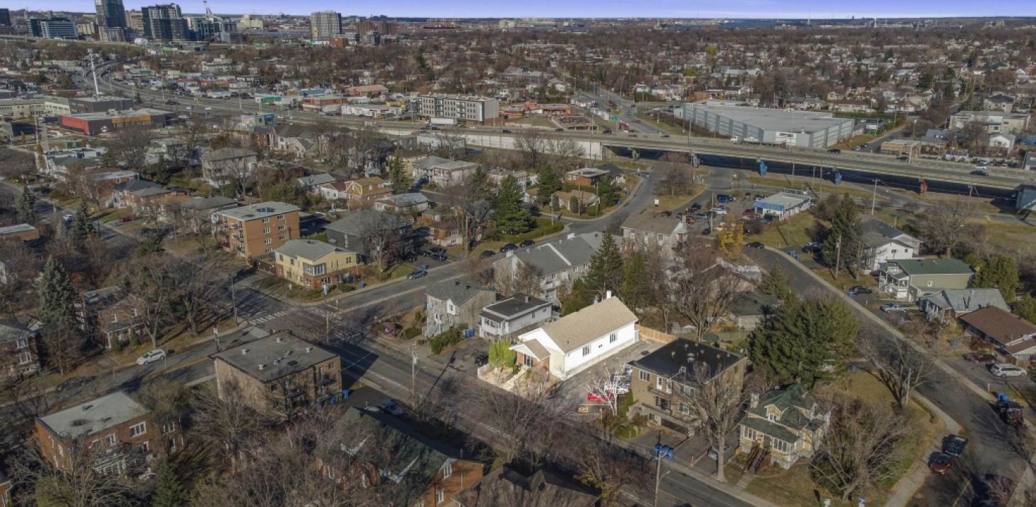 Immeuble commercial et religieux à vendre Longueuil - À vendre