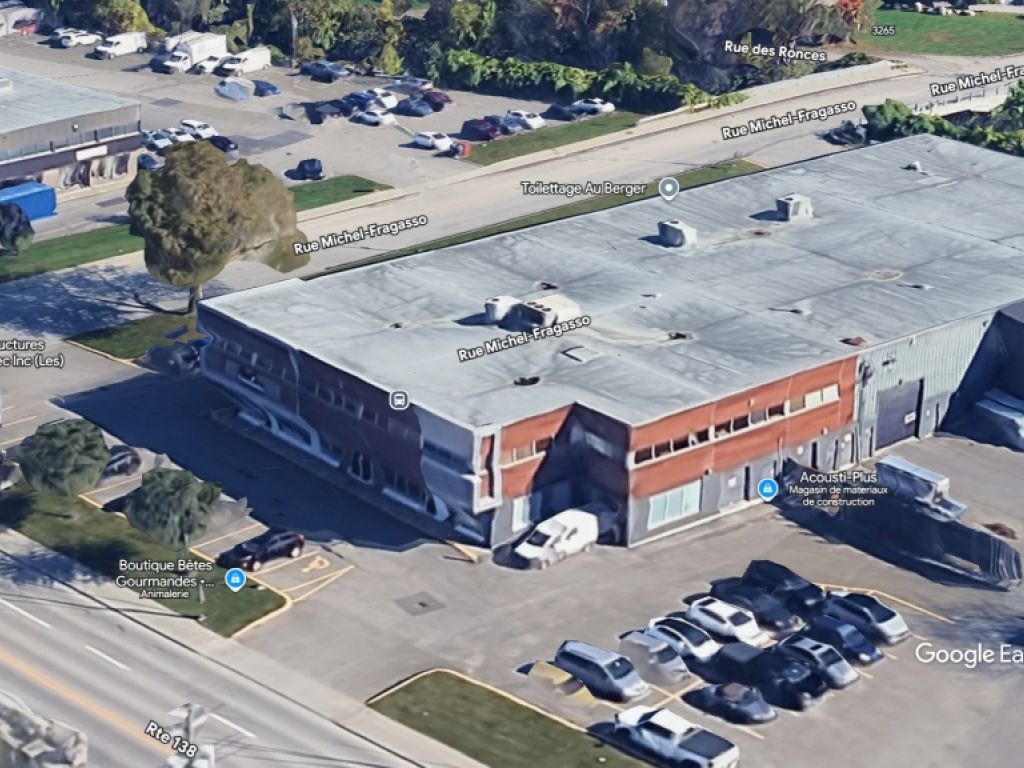 LOCAL COMMERCIAL AVEC PORTE AU SOL - BOUL. WILFRID-HAMEL