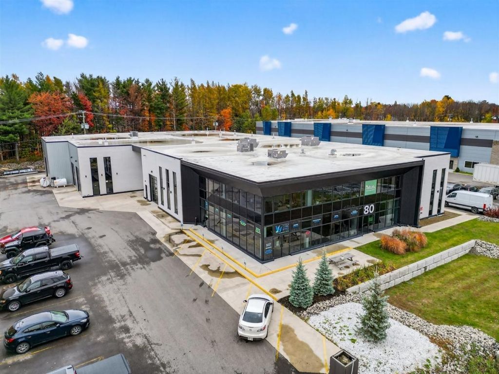 Industrial condo for sale � $350/sq.ft.