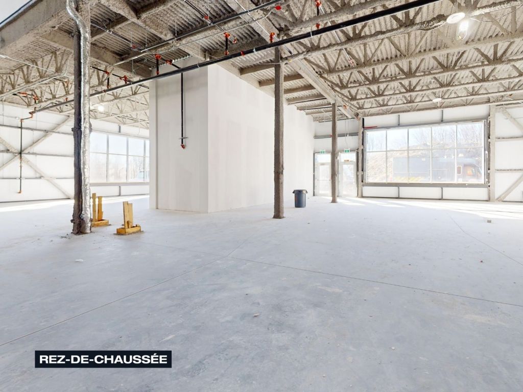 FROM 7000 S.Q.FT INDUSTRIAL SPACES FOR RENT - Saint-Jrme