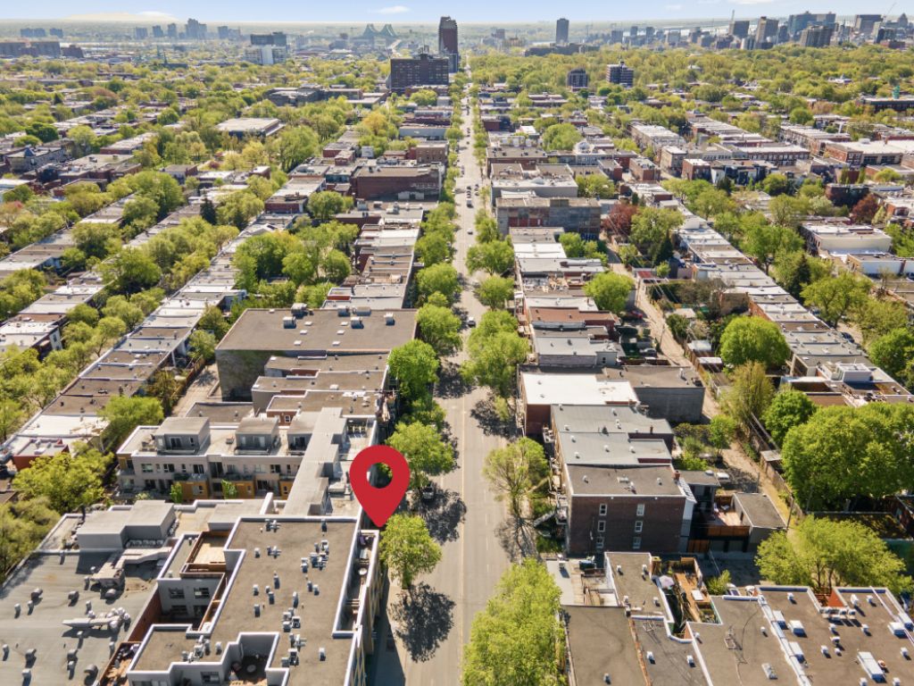 Condo commercial de coin  RDC  louer 