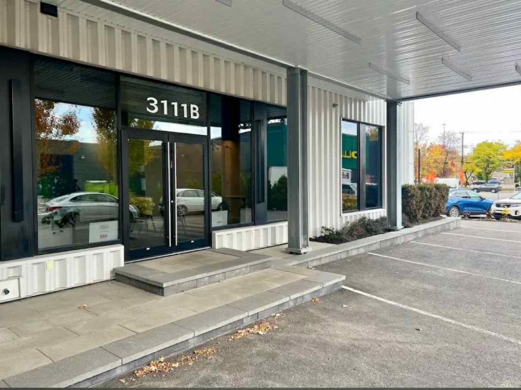 Espace pour une clinique  Les Rivires