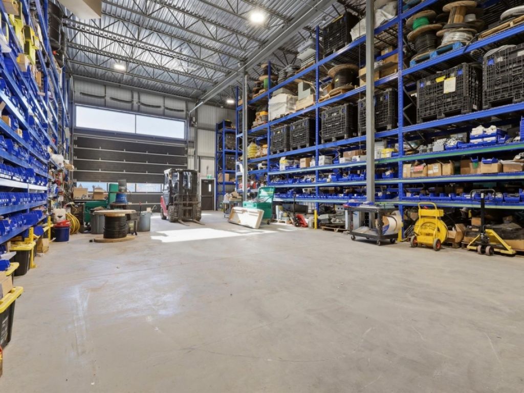 B�tisse industrielle � 12770 Rue du Parc, Mirabel