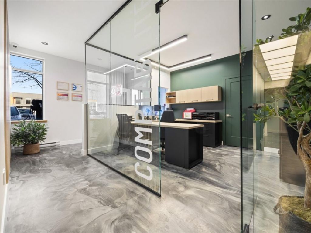 Espace industriel � louer - 1329 Rue Nationale