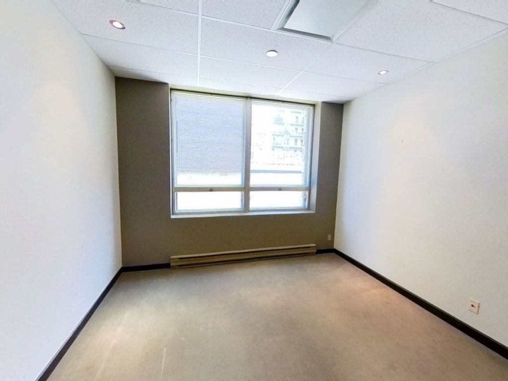 Bureau  louer quartier Montcalm Qubec
