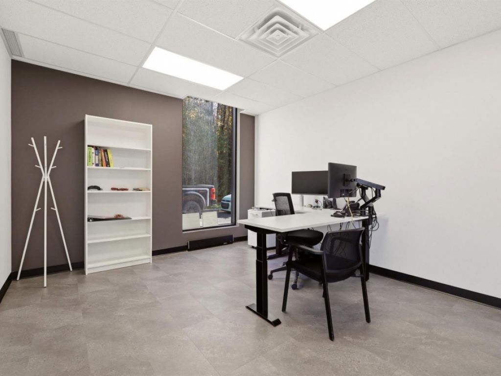 B�tisse industrielle � 12770 Rue du Parc, Mirabel