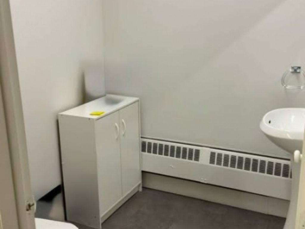 Local polyvalent de 950 pi� avec possibilit� d'espace additionnel