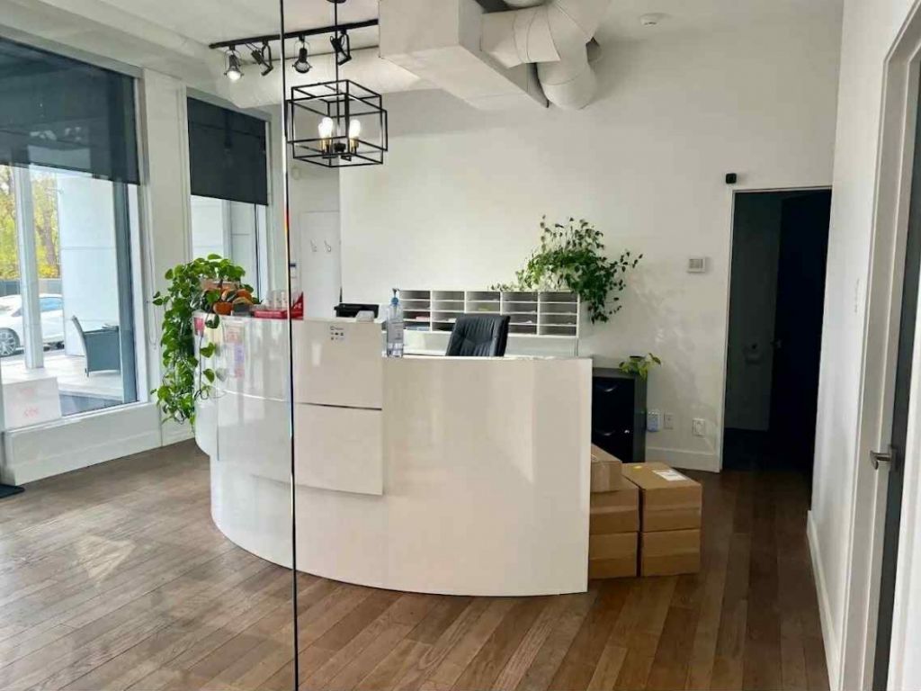 Espace pour une clinique  Les Rivires