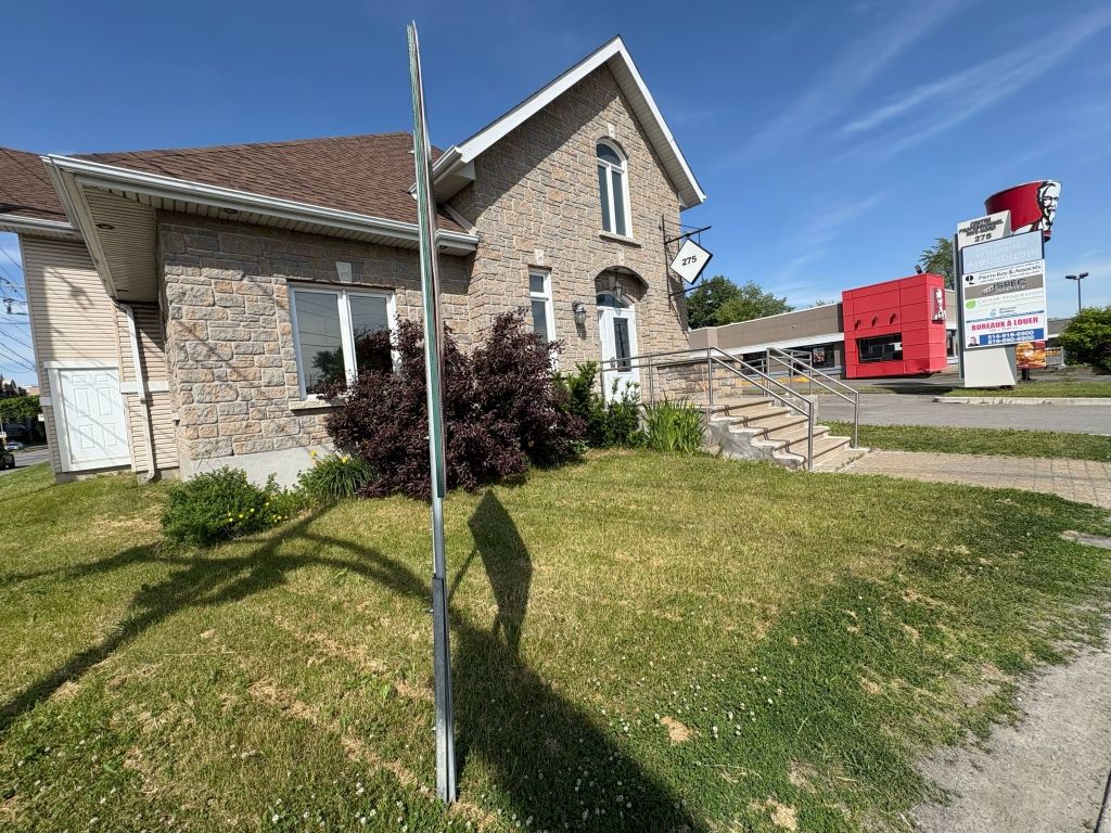 Offices for rent in Saint-Jrme - Large parking - ALL INCLUDED