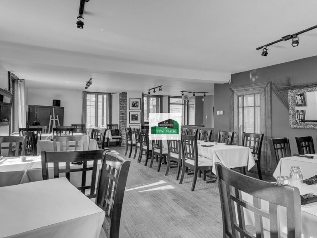 Commercial space for rent in Montreal - private terrace