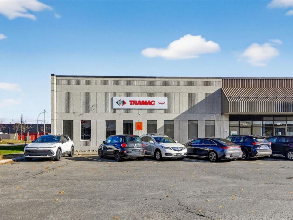 Espace industriel � louer - 3421 Boul. Industriel