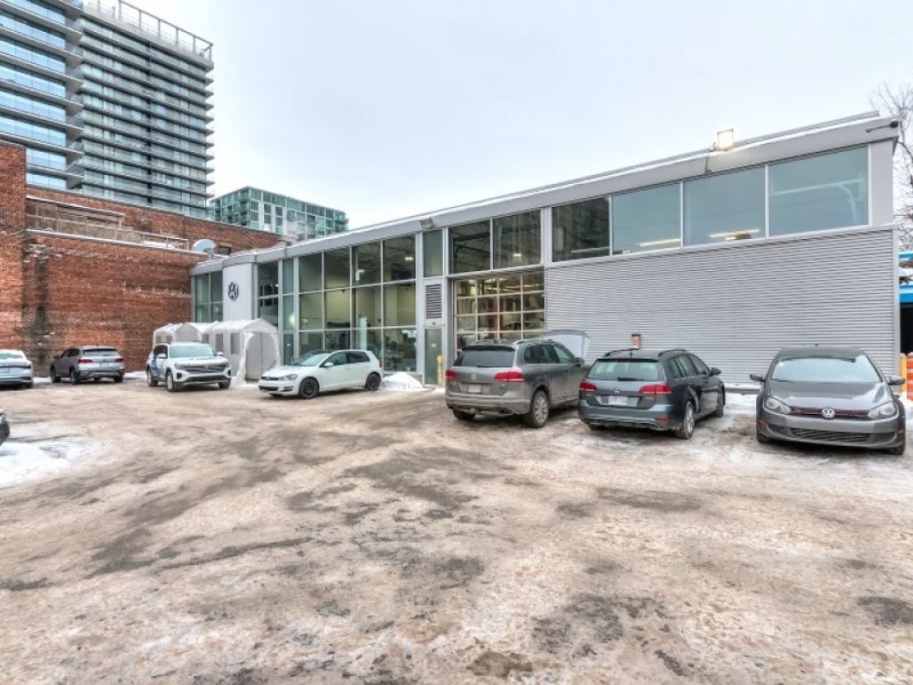 Espace commercial Griffintown-concessionnaire 