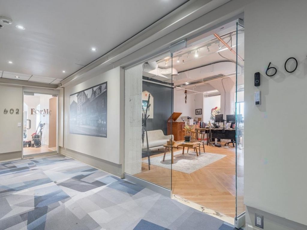 Bureau 1800 pc, 6e tage, boul. St-Laurent, Plateau-Mont-Royal