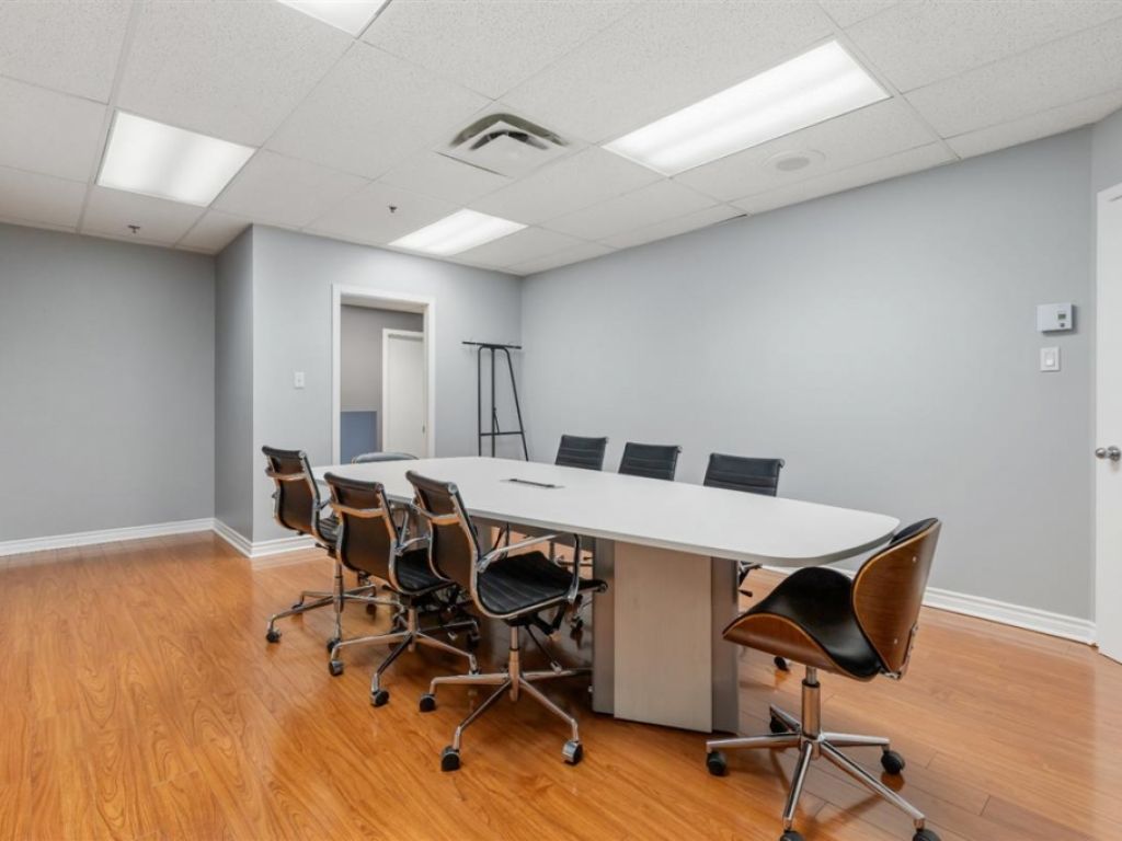 Office space for lease - 2037 Rue Michelin