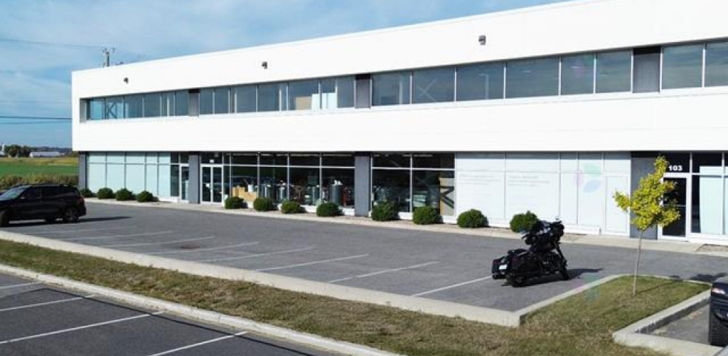  Space for rent (industrial - commercial - showroom - offices) - For Rent