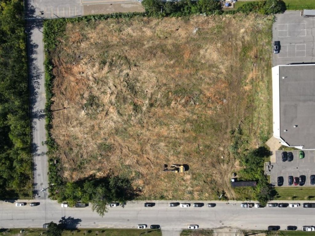 Industrial condo for sale � $330/sq.ft.