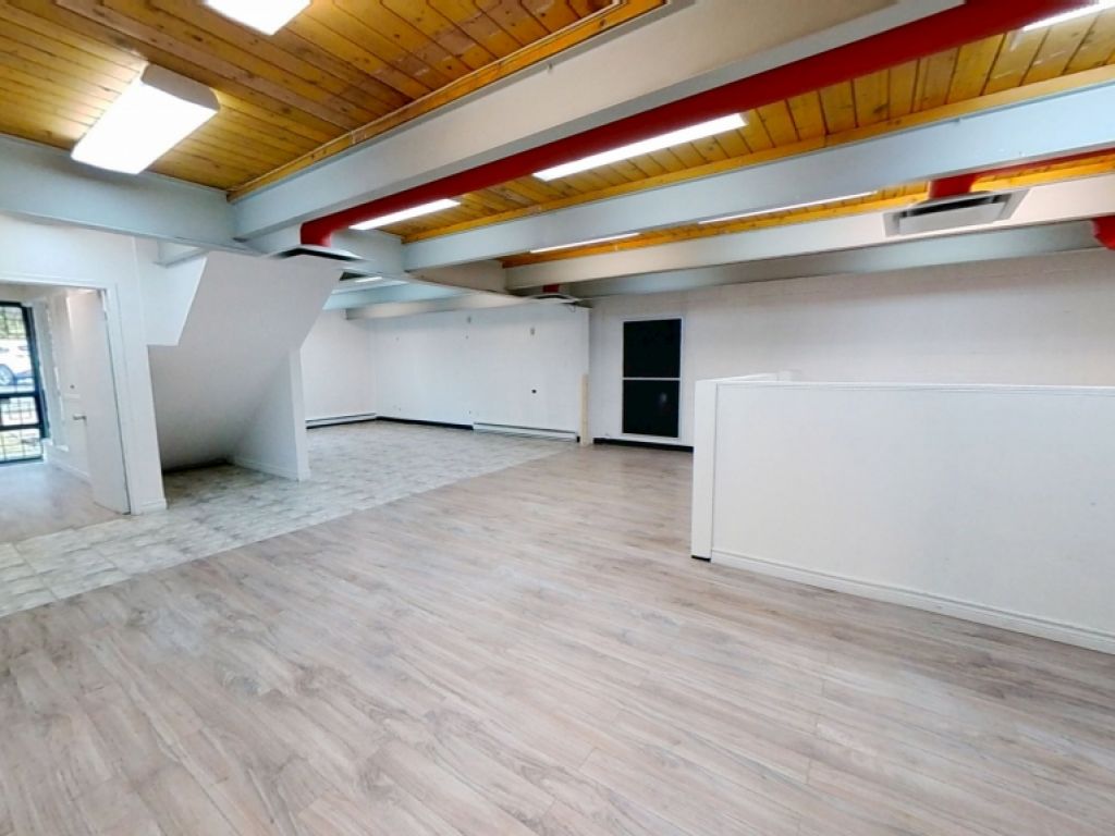 Local industriel/commercial  Parc Colbert - 2366-190 Galvani