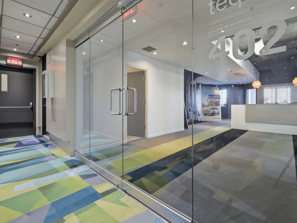 Plug and play offices for rent