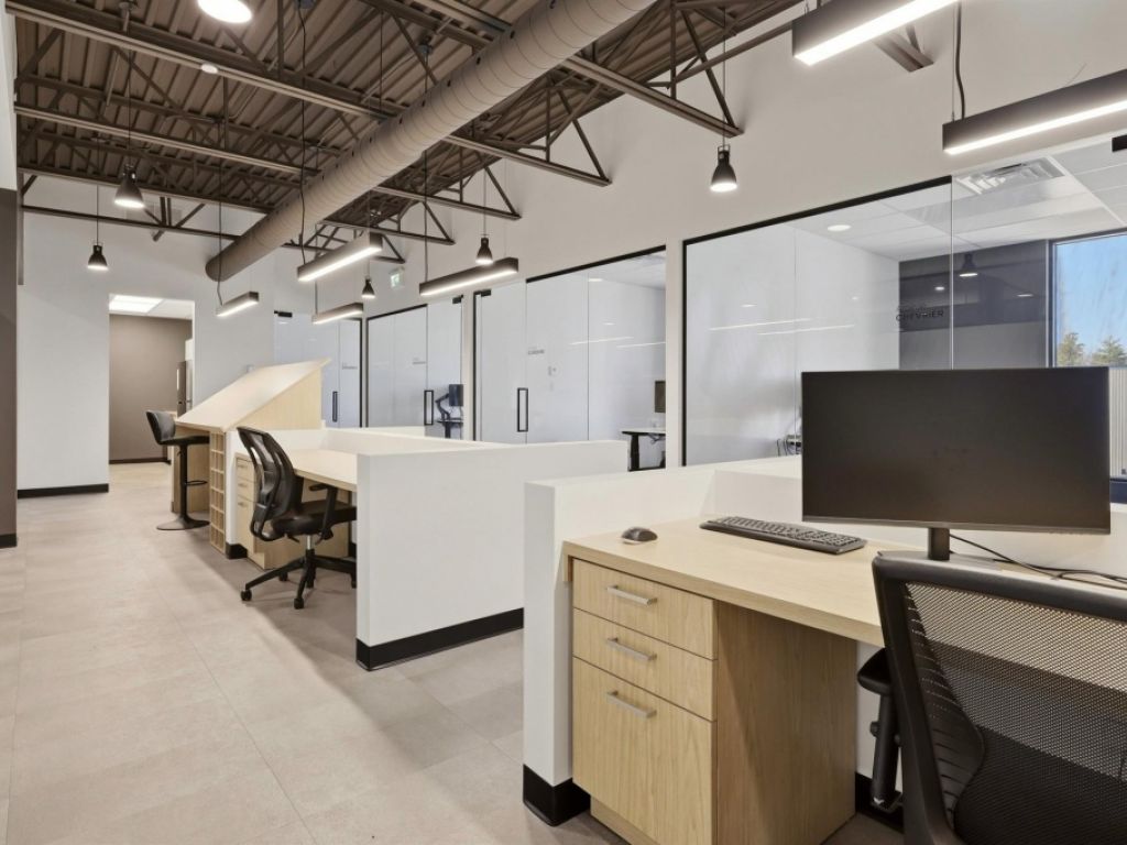 B�tisse industrielle � 12770 Rue du Parc, Mirabel