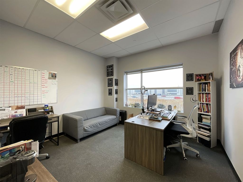 OFFICE SPACE FOR RENT 2000 sqft. - LAVAL