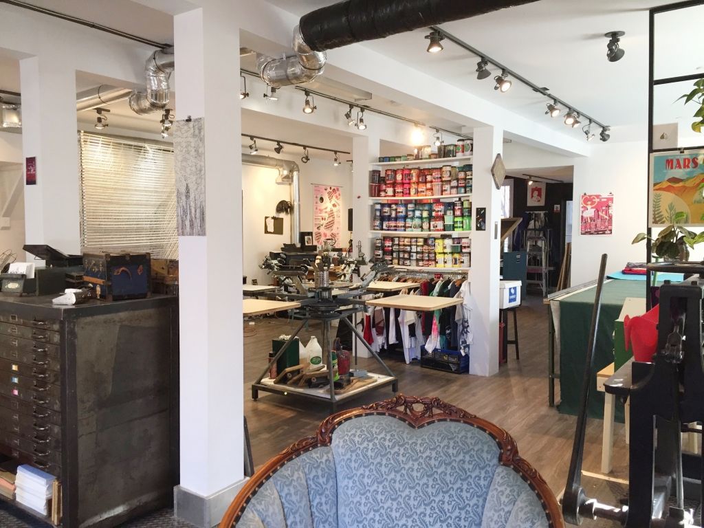 Studio - Commercial space for rent on the Plateau