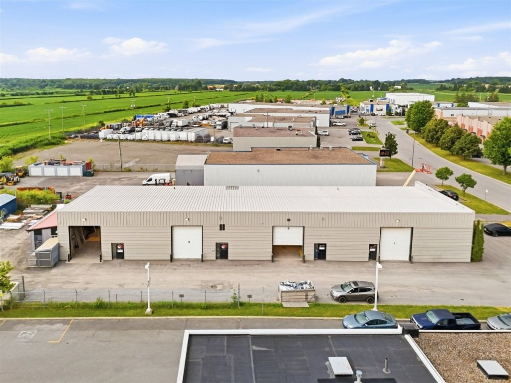 Industrial building for sale