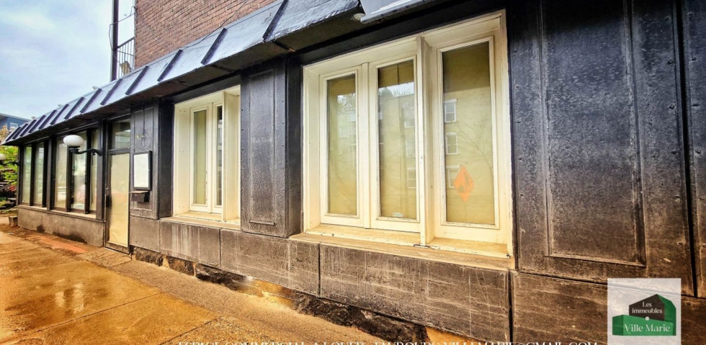 Commercial space for rent in Montreal - private terrace - For Rent