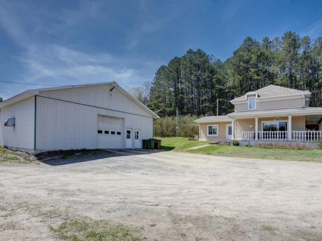 Maison, Entrept, Garage, Grange, Rivire-Rouge