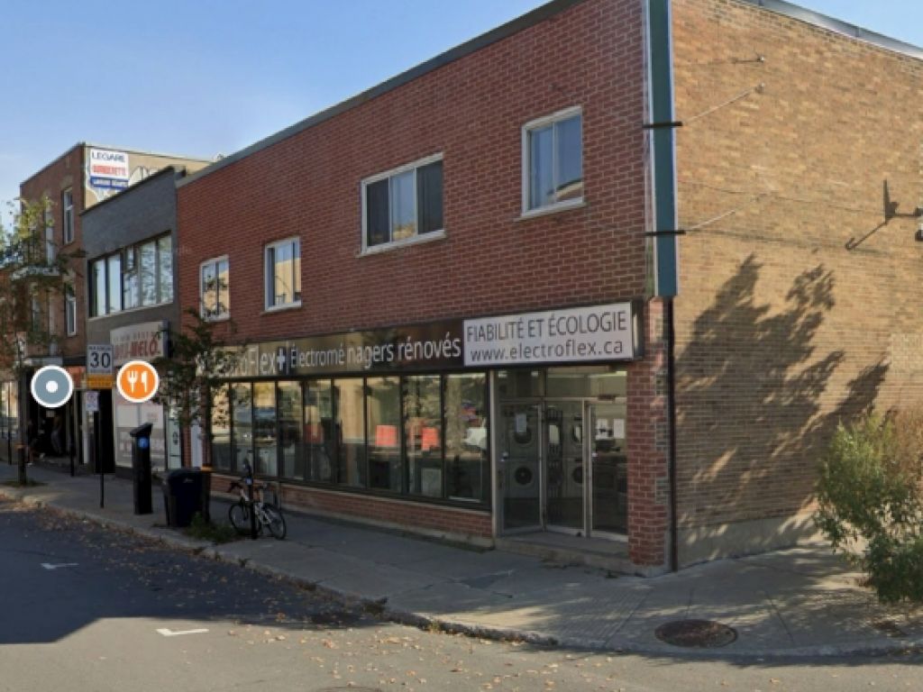 Large Commercial Space with Full Basement  Heart of Villeray