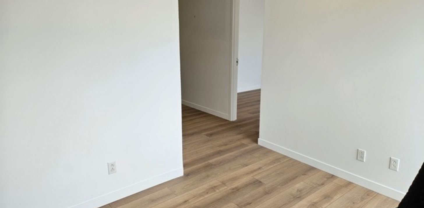 Local commercial à louer - Longueuil - À louer