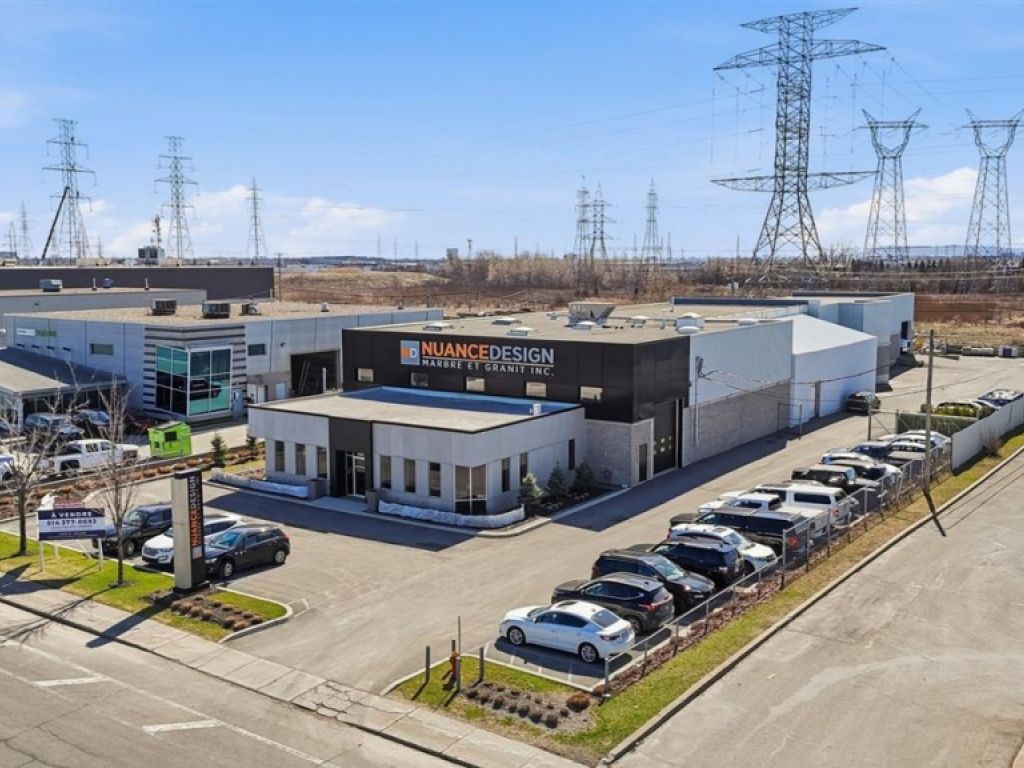 Industrial building for sale
