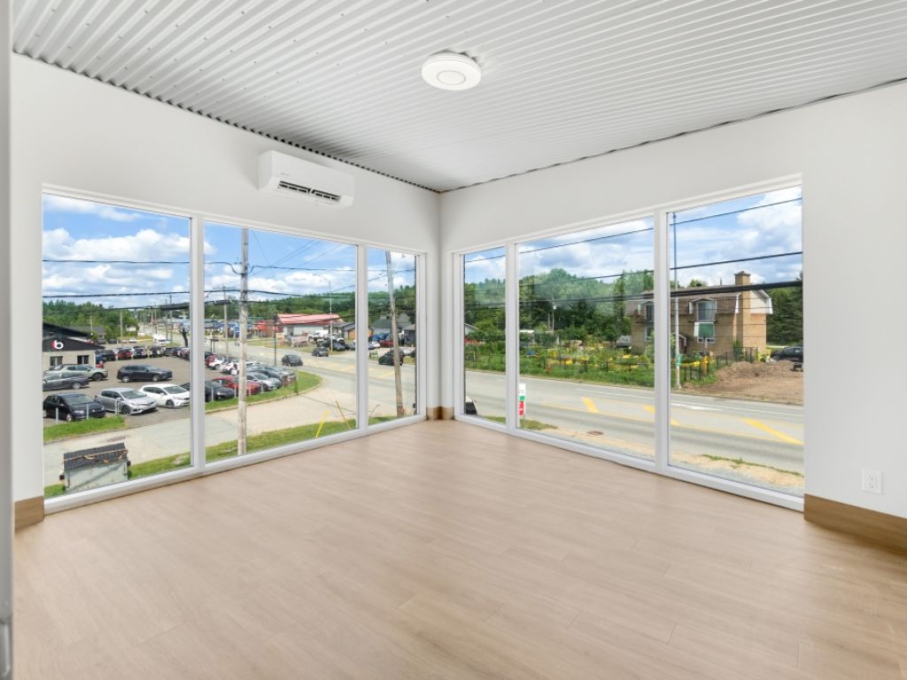 Emplacement commercial de choix- 3191 King Est, Sherbrooke