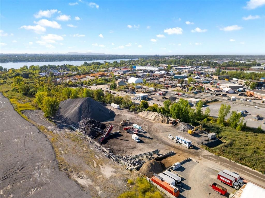 Industrial Land for Rent � 1362 Mont�e Masson, app. OP1, Laval (Duvernay)