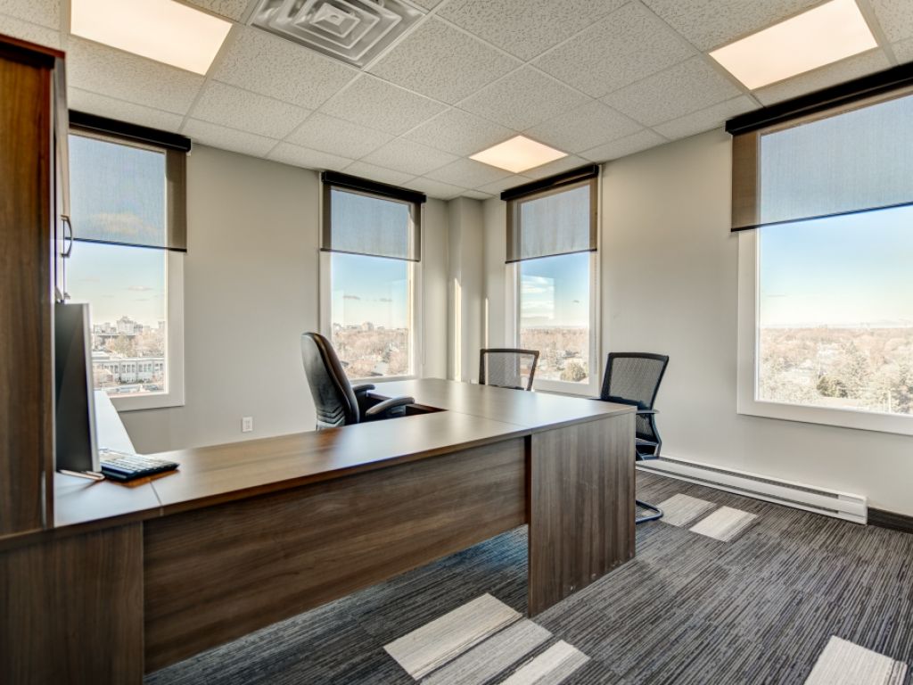 BUREAU  LOUER 1255 PI.CA. LAVAL 