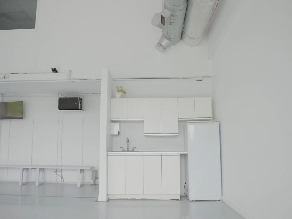 Cession de bail - Loft (studio) 5000 Iberville - 2000 pieds carrs 