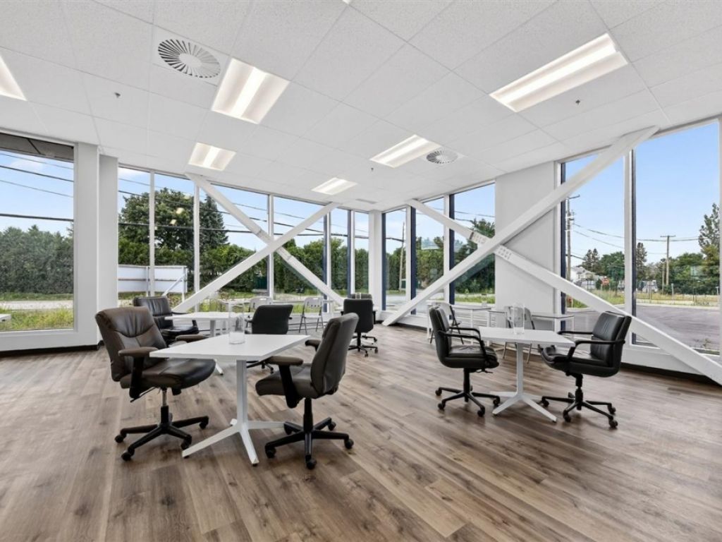 Industrial building for sale