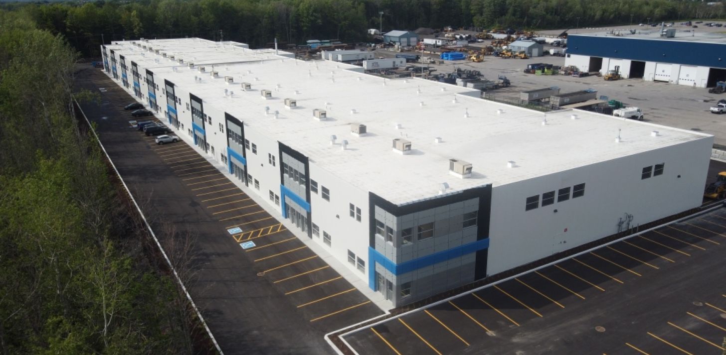 Local à Louer Laval - 6275 PI2 avec mezzanine - À louer