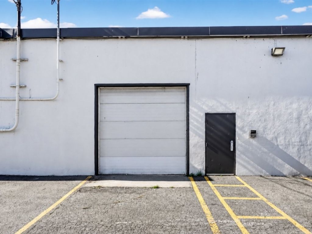 Industrial premises for rent