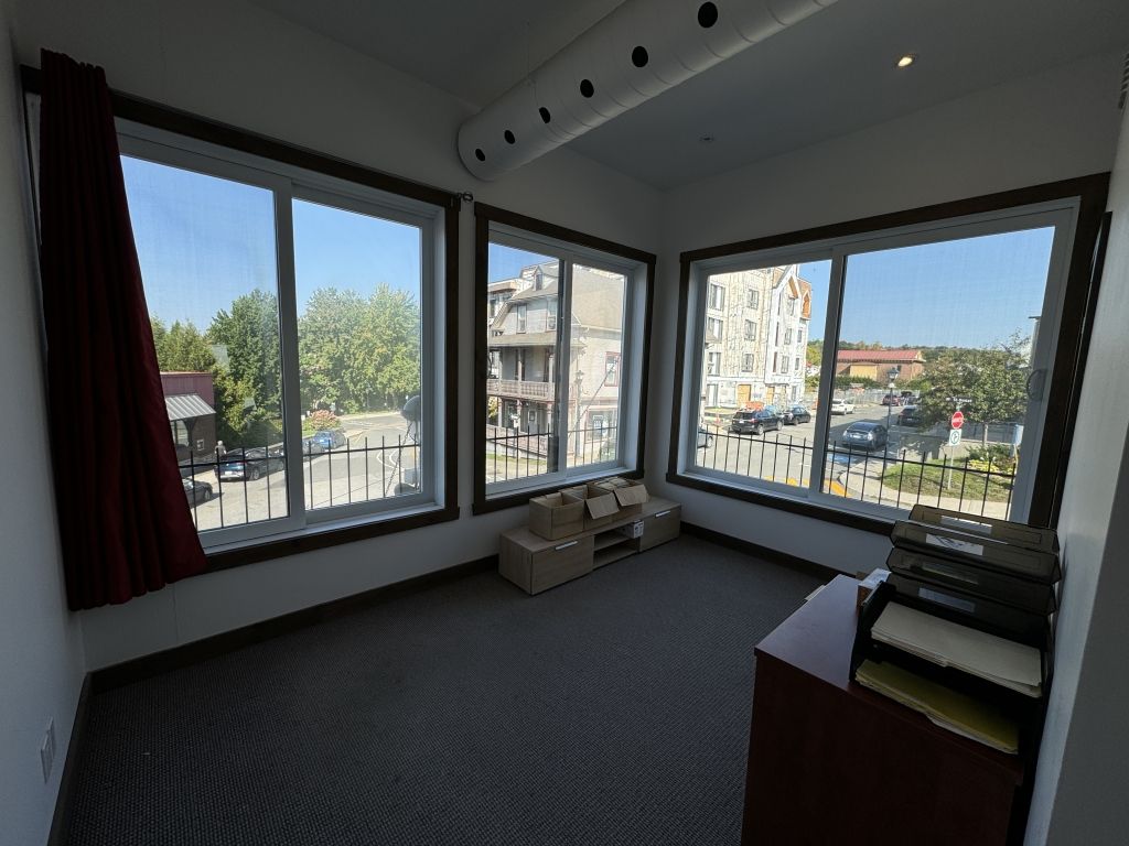 Bureau commercial tout inclus  louer 
