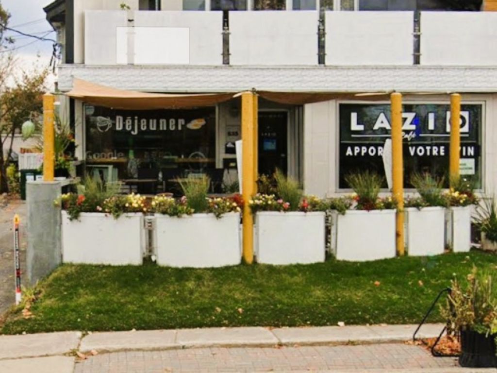 Superb turnkey and well-established caf in La Prairie