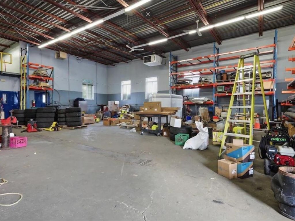 B�tisse industrielle � vendre