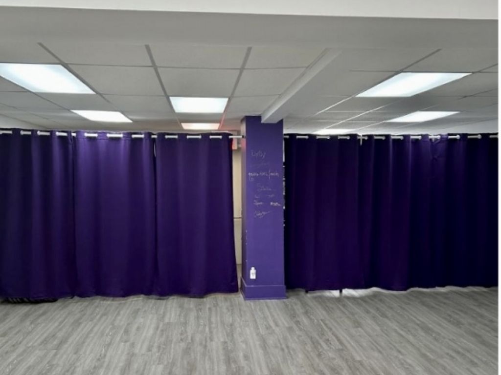 Commercial Lease Takeover  Rare Opportunity in Laval!