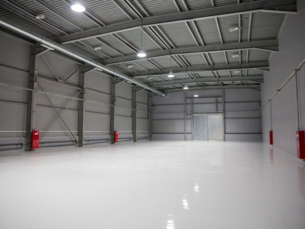 INDUSTRIAL SPACE FOR RENT - LAVAL - AREA OF 6985 SQ FT