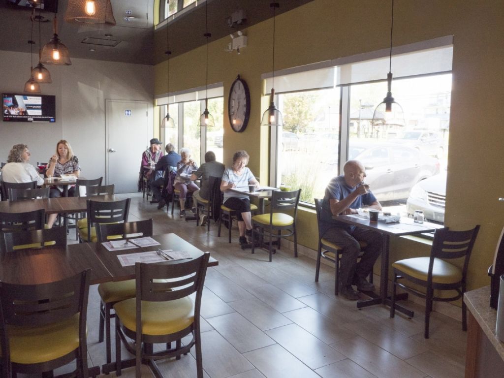 BONICHOIX MARKET IN COURCELLES