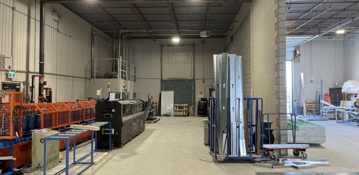 Space for Rent � 6,000 sq. ft., suitable for commercial or industrial use, available June 1st 2026. - For Rent