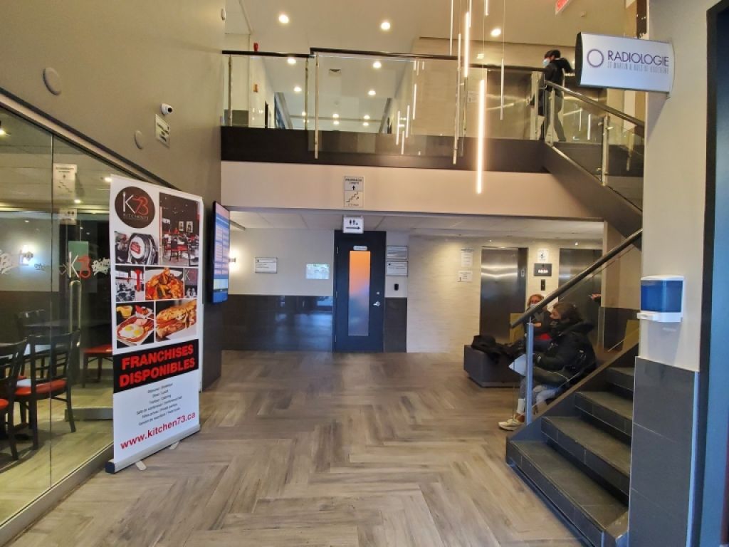 SPACE FOR RENT 850 SQF - FOR A CAFFEE OR BISTRO