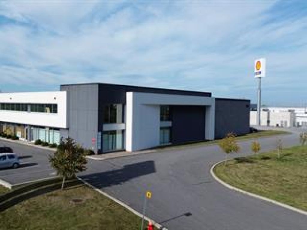  Space for rent (industrial - commercial - showroom - offices)