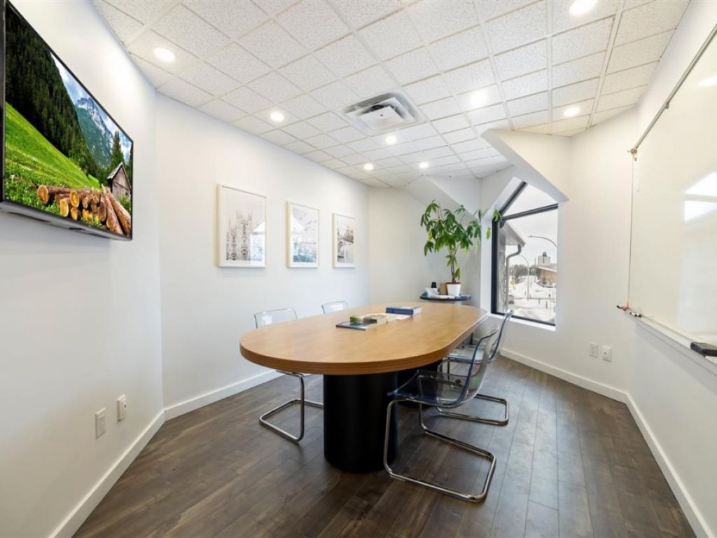 Office Space for Rent � 4150 Boul. St-Martin O., unit 202, Laval (Chomedey)